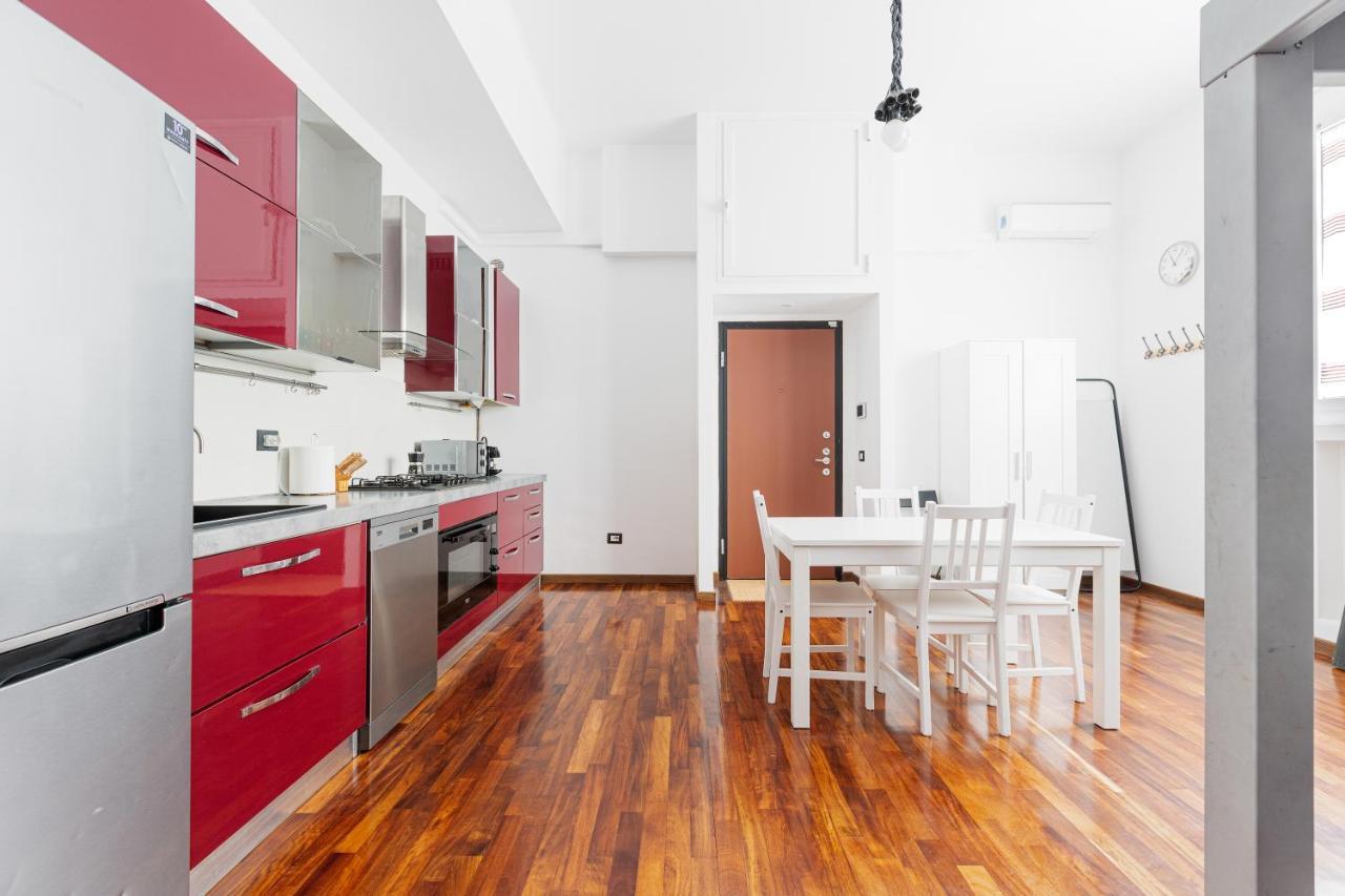 Lejlighed Cosy Nearby Piazza Insubria! Book Now! *