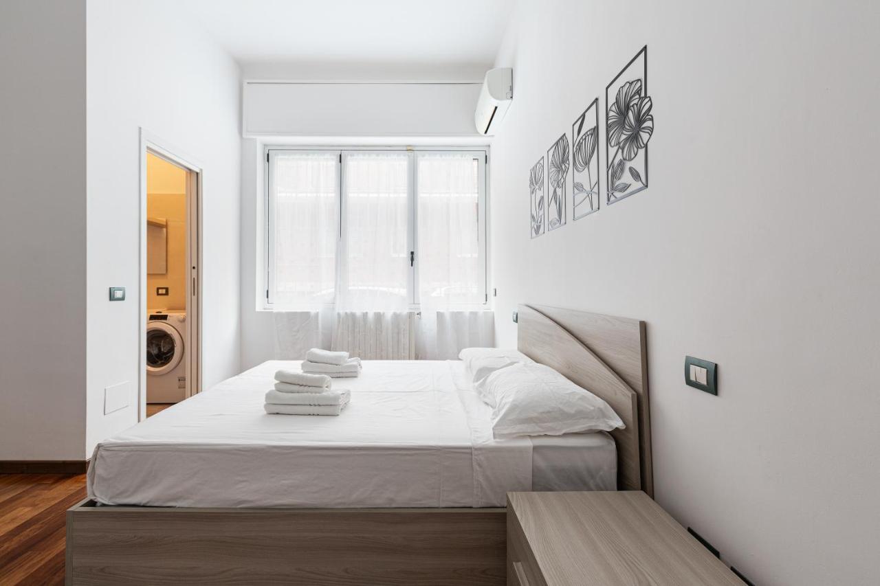 Cosy Nearby Piazza Insubria! Book Now! Lejlighed