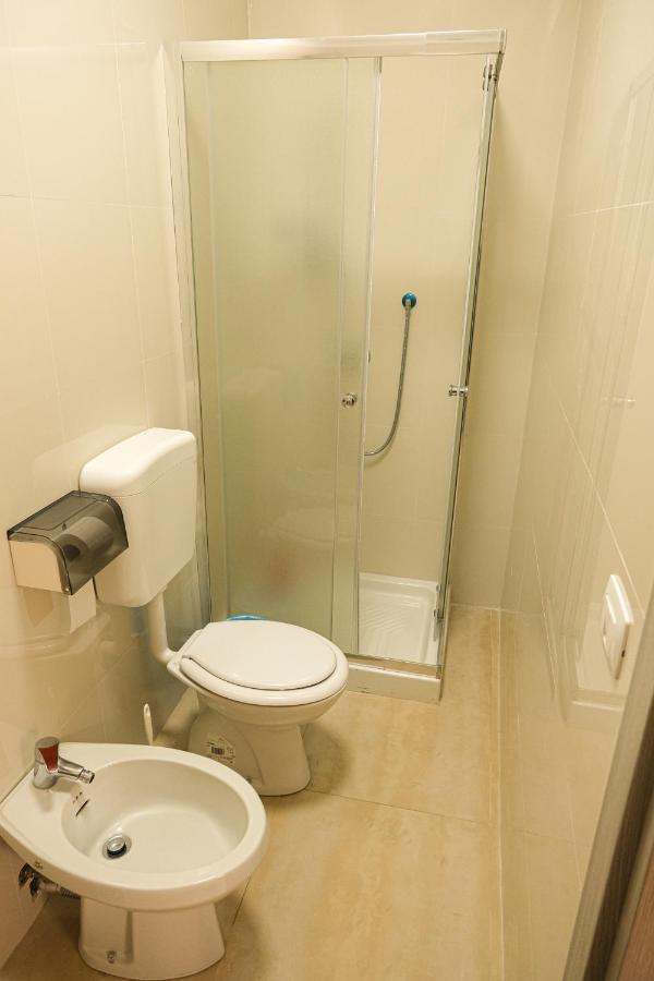 Lario Guest house Milan