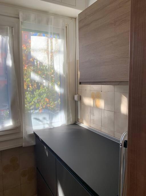 Sunny -entire Center- 24h Check-in Apartment