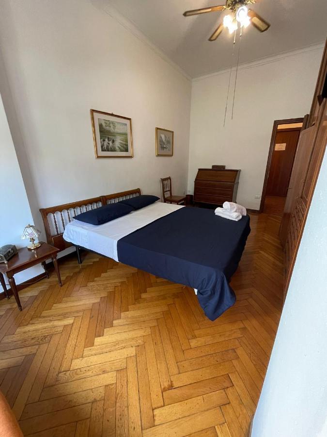 Corner 32 * Milano