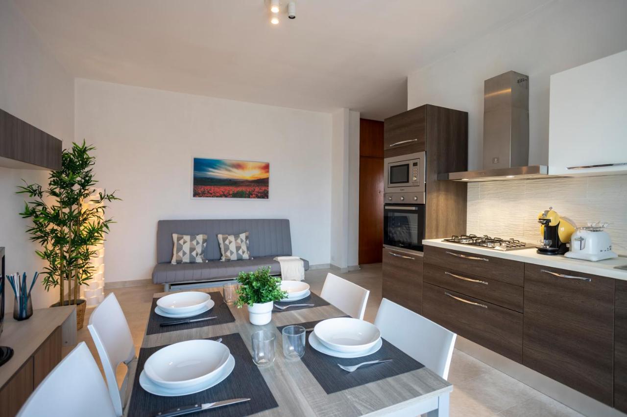 Tortona -navigli Free Parking Penthouse Con Wifi Leilighet *