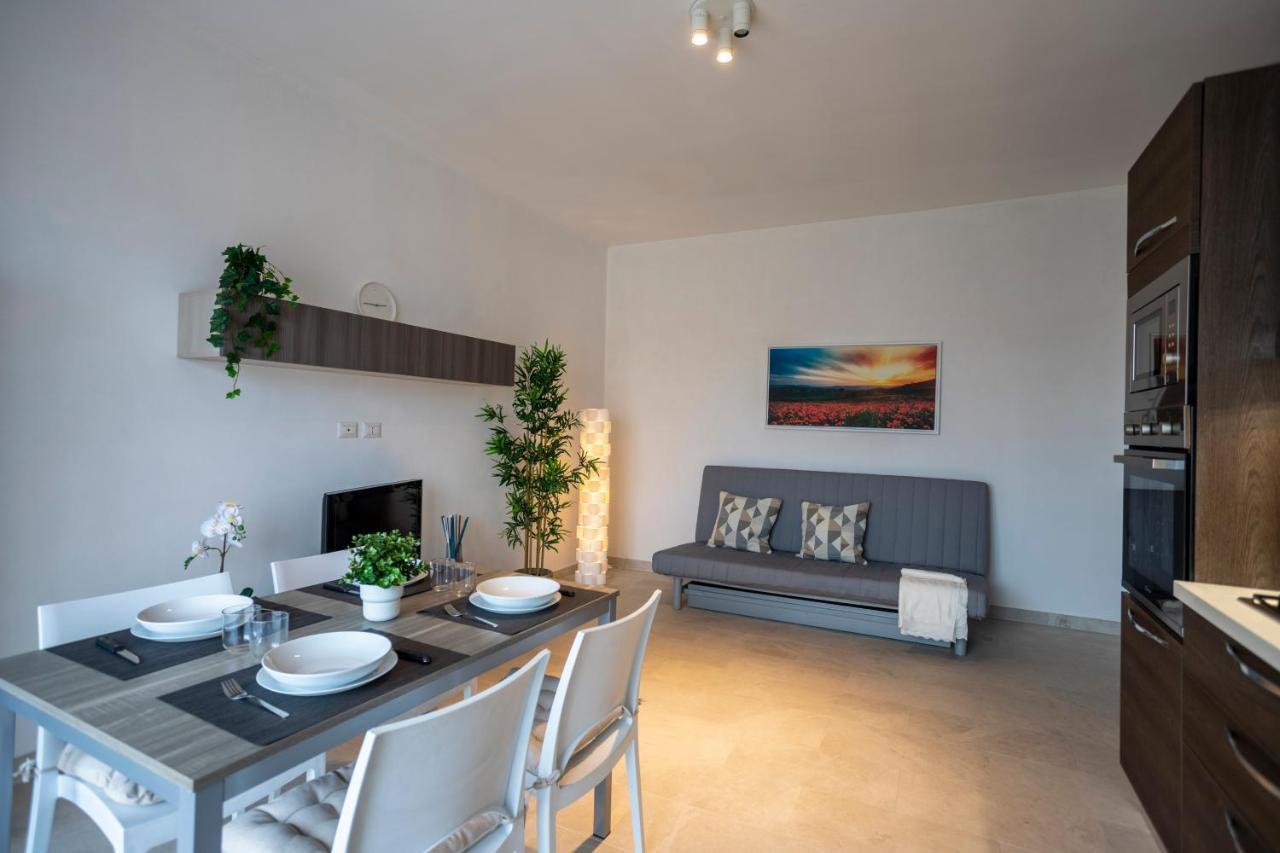 Tortona -navigli Free Parking Penthouse Con Wifi Appartamento Milano