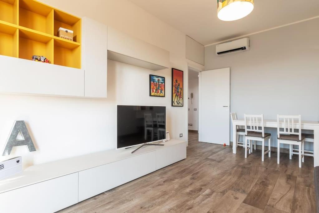 Lejlighed Il Bilocale In Caterina Da Forli Milano