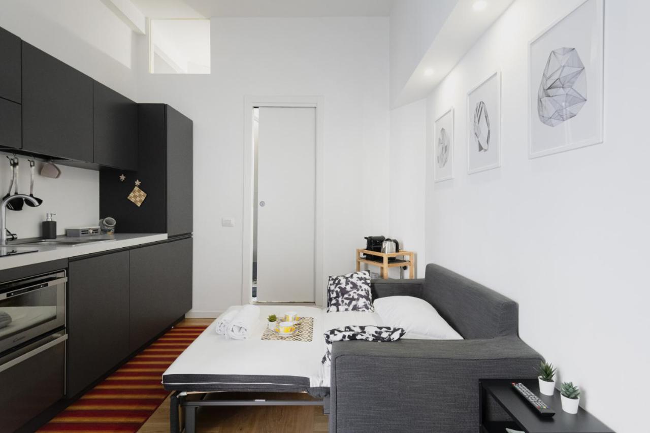 Easylife - Elegante Sui Navigli Apartment