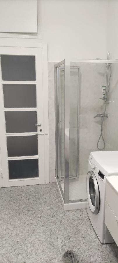 Melaverdeflat Milano Porta Venezia-Dateo Metro 4 * Milaan