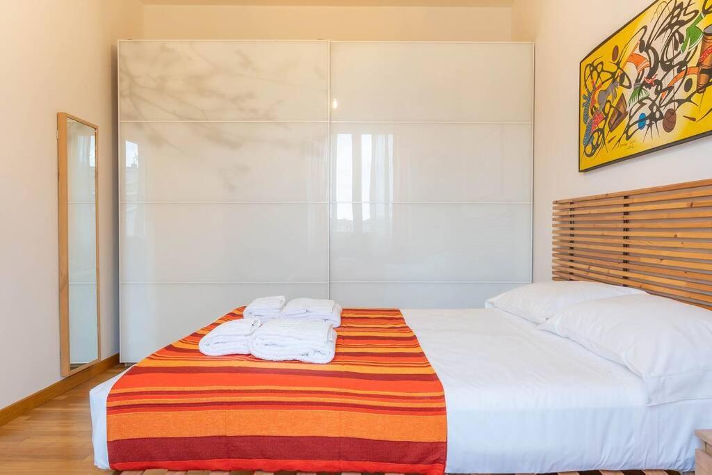 Guest Planet - Grazioso Bilocale Bande Nere M1 *