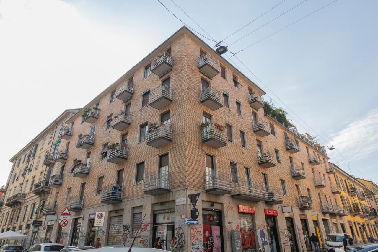 Ihost - Niccolini 21 * Milan