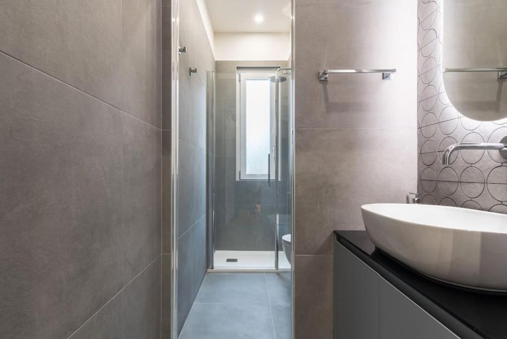 Elegante Monolocale Sui Navigli Milano