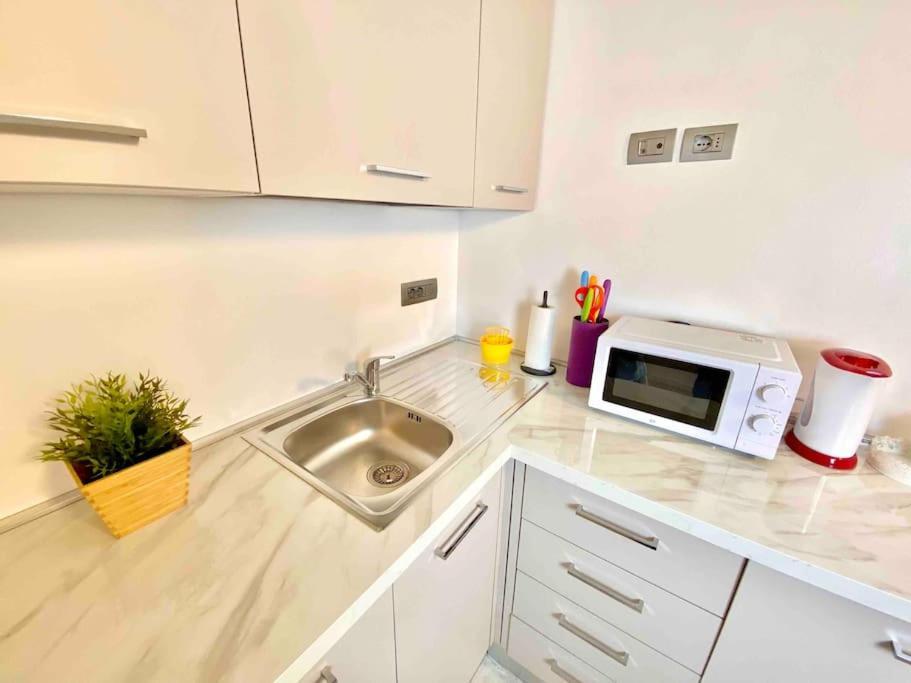Appartamento Loft Di Lusso - Metro E Centro *
