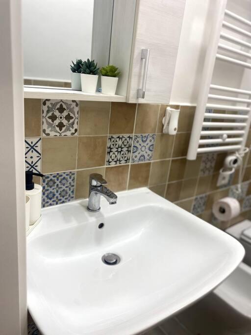 Centrale Cozy Aparment Free Wifi Appartement Milaan