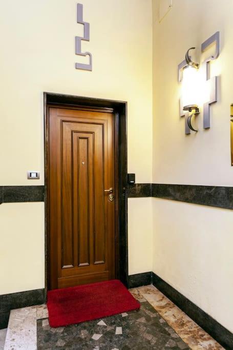 Duomo-san Babila-tribunale Wifi-netflix Milano