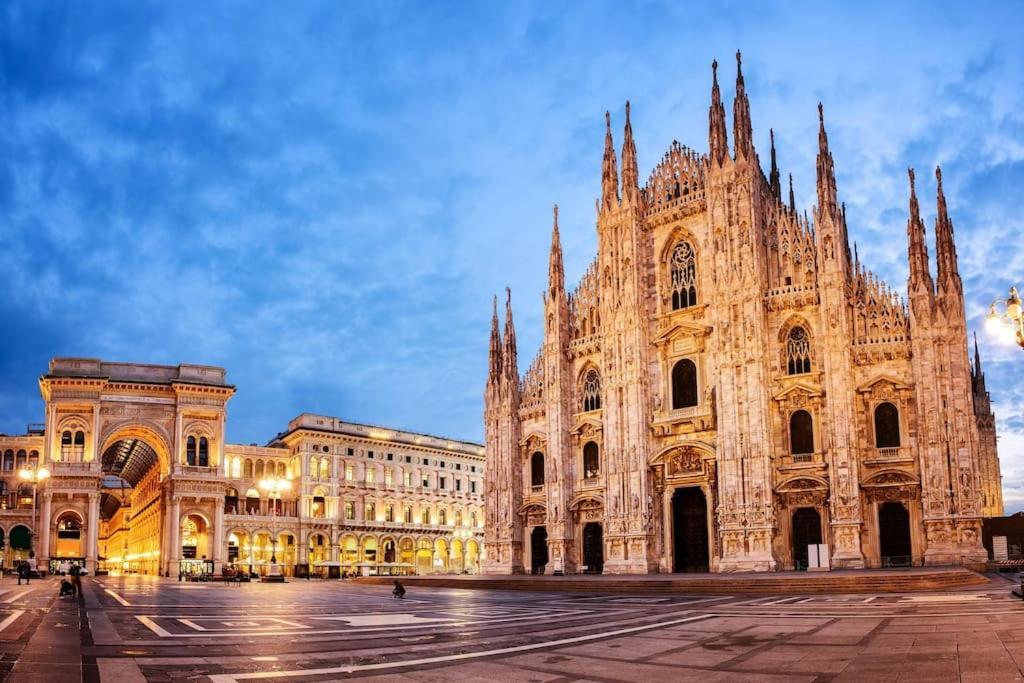 Duomo-san Babila-tribunale Wifi-netflix * Milano