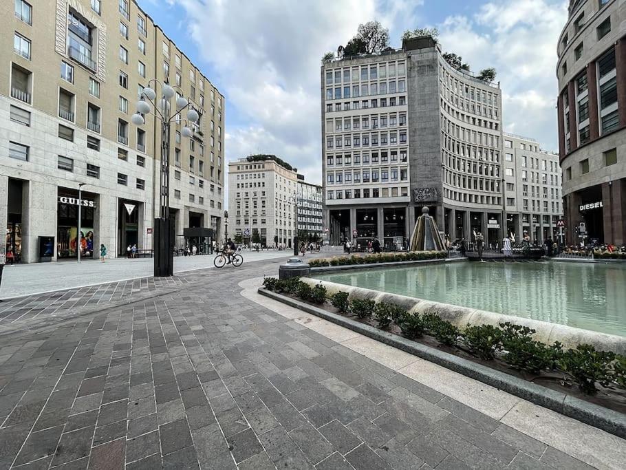 Duomo-san Babila-tribunale Wifi-netflix Milano