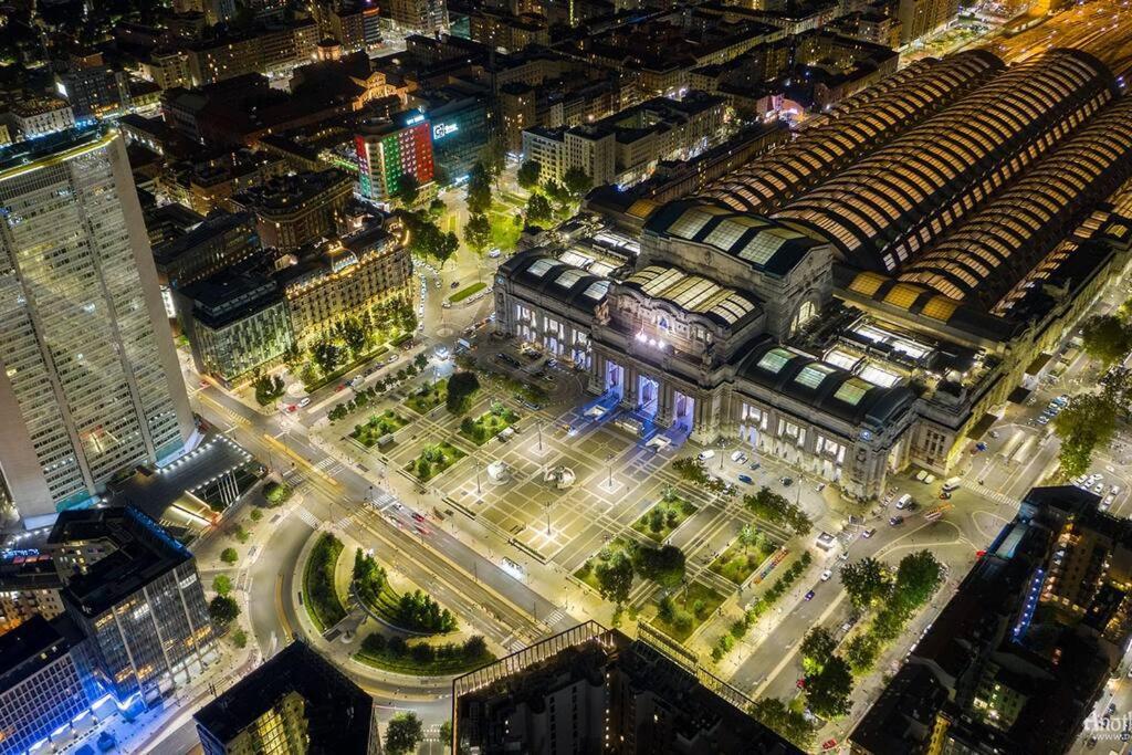 - Stazione Appartamento Milano