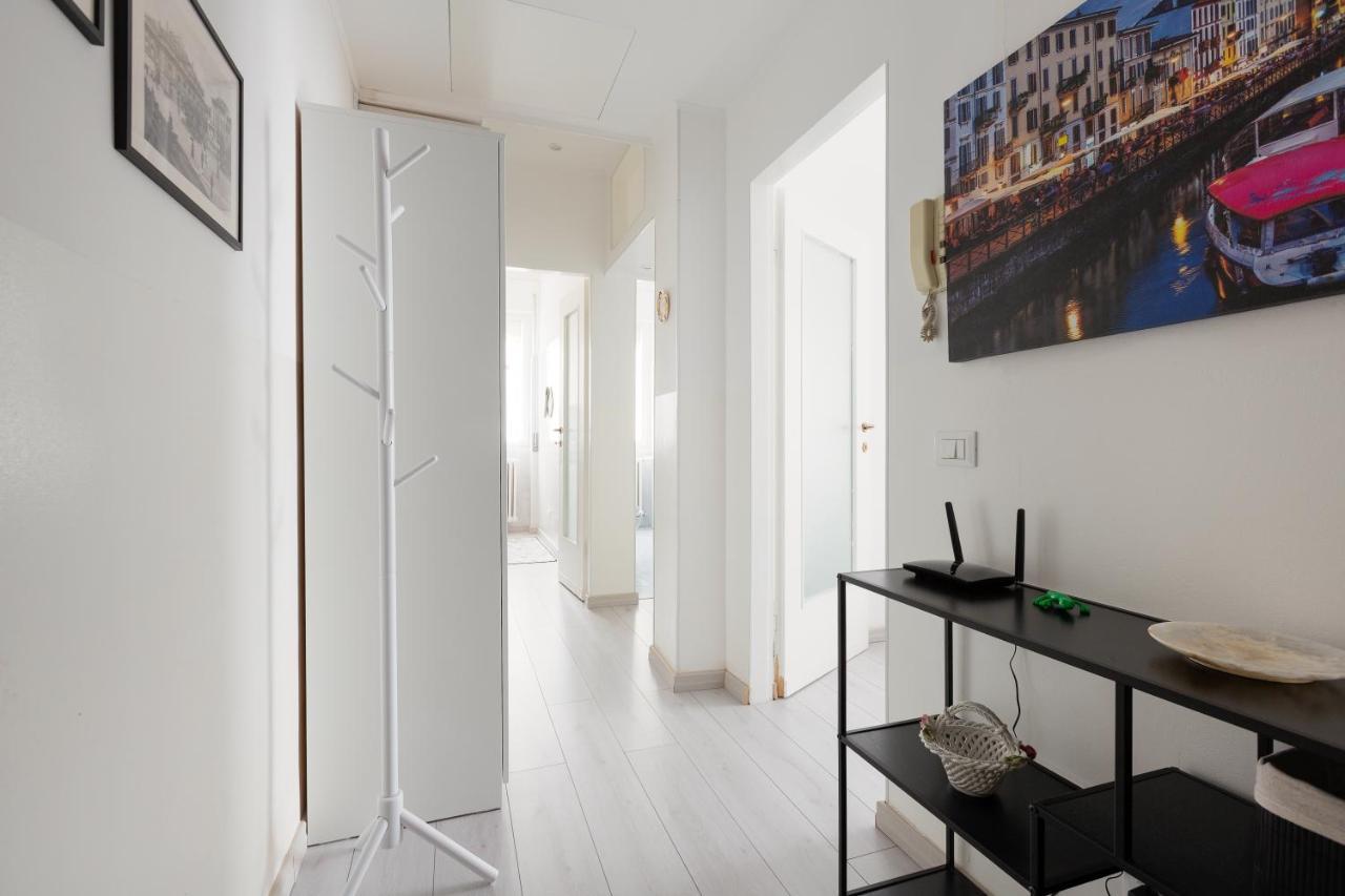 Apartment With Balcony -bisceglie Red Line Subway
