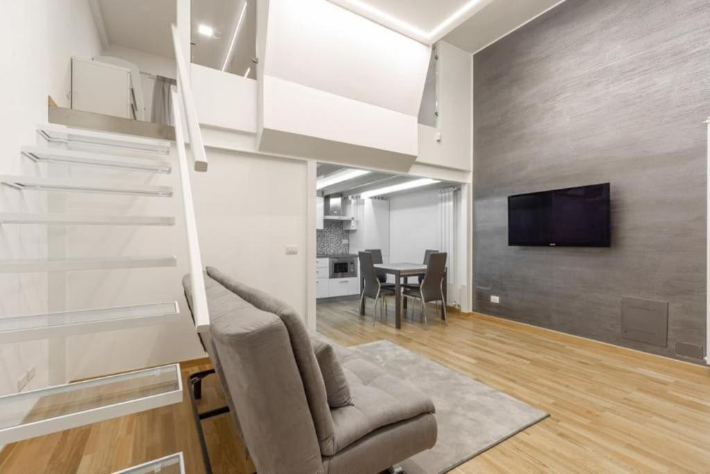 Meraviglioso Loft A Milano: Appartamento Milano