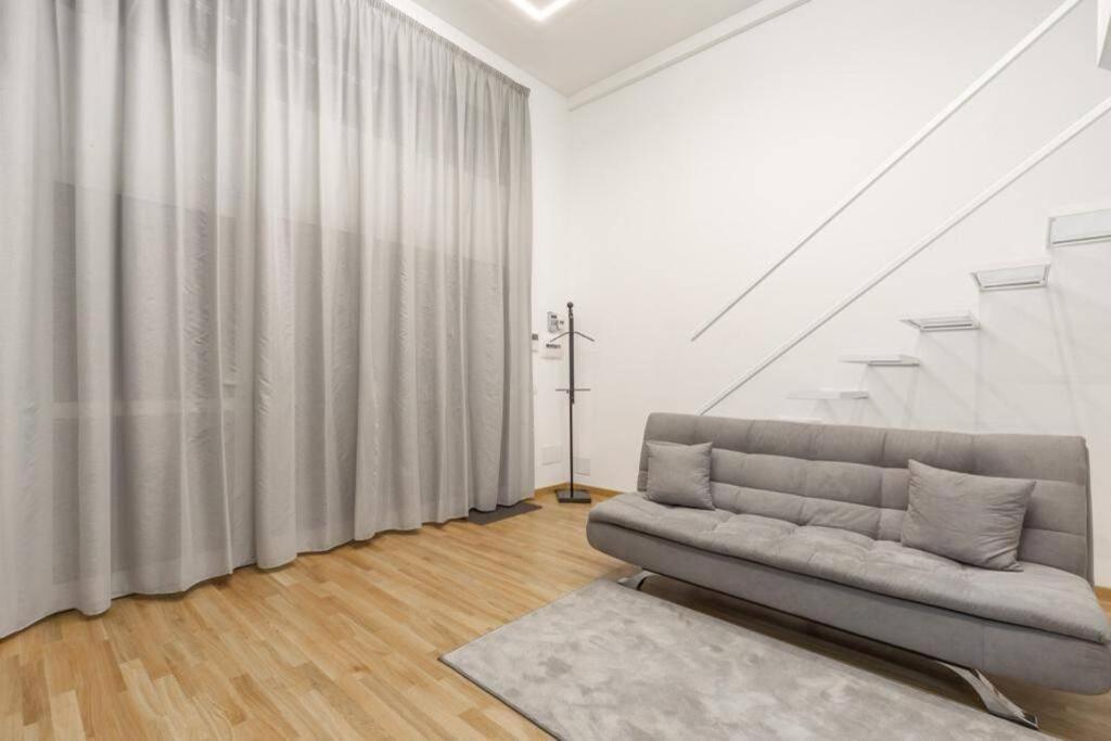 Appartamento Meraviglioso Loft A Milano: *