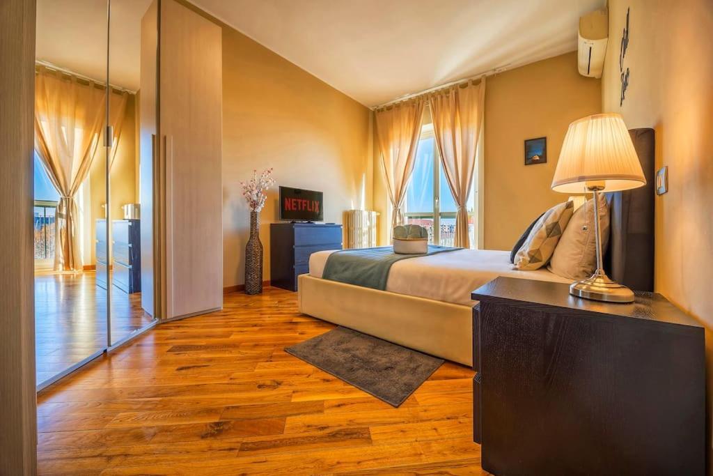 Sunny & Updated Flat With Panoramic View 50m From M4 Stop * Milan
