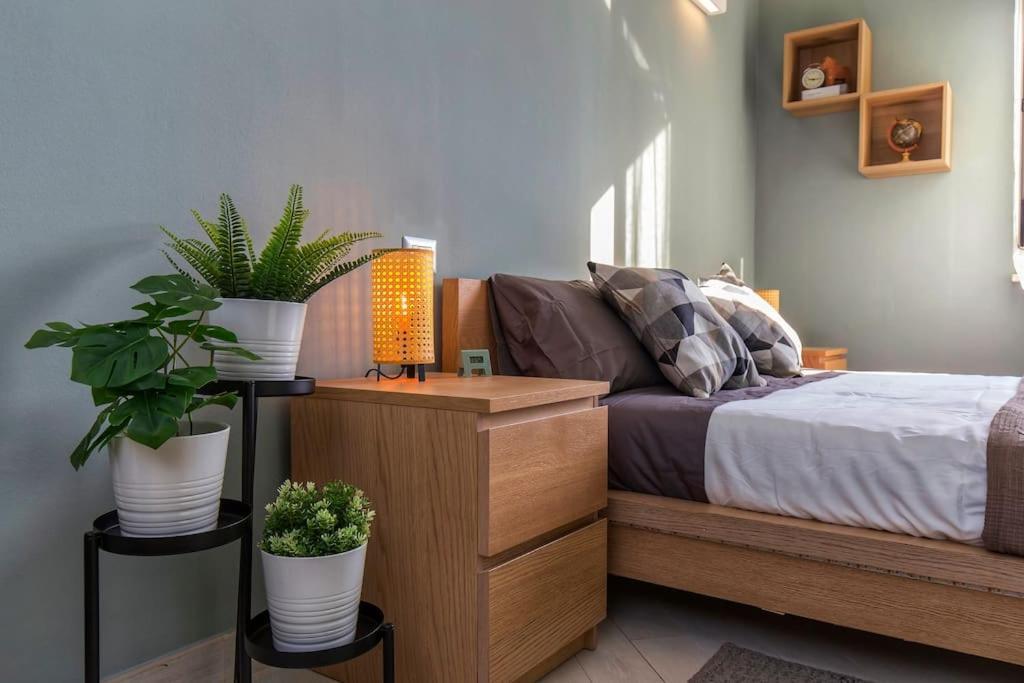 Charmy & Cozy Panoramic Flat 50m From M4 Stop Milan