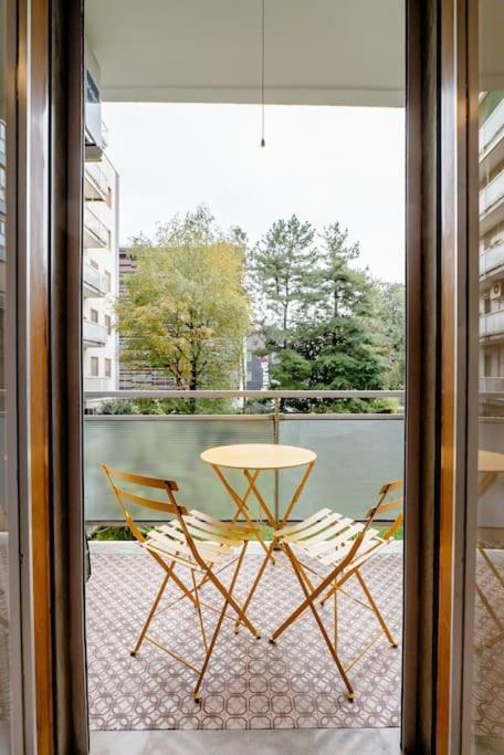 Appartement Luxury 1 Bedroom Apartment, Close To San Siro, Fiera And 10 Min Metro To Duomo