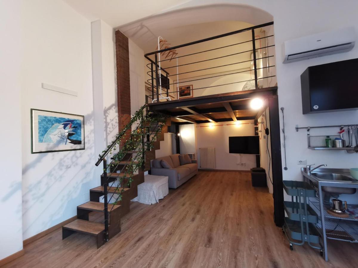 Via Scaldasole 14 Appartamento Milano