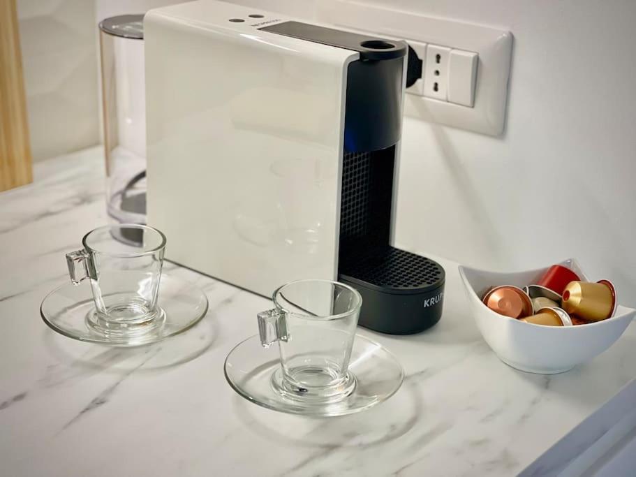 Luxury 1 Bedroom Apartment, Close To San Siro, Fiera And 10 Min Metro To Duomo Appartement Milaan