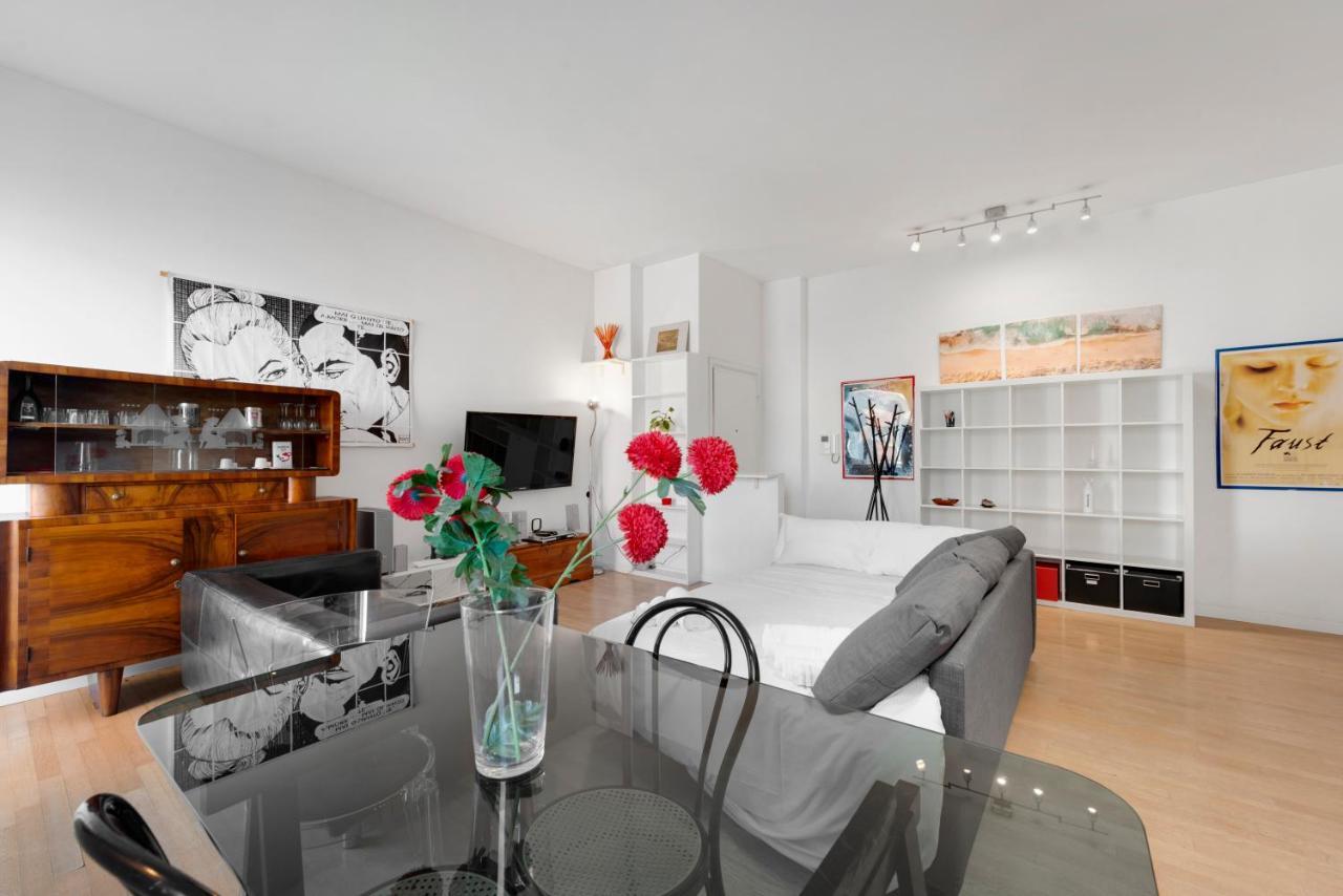 5 Min Duomo - Next To Metro Station Apartment Mailand