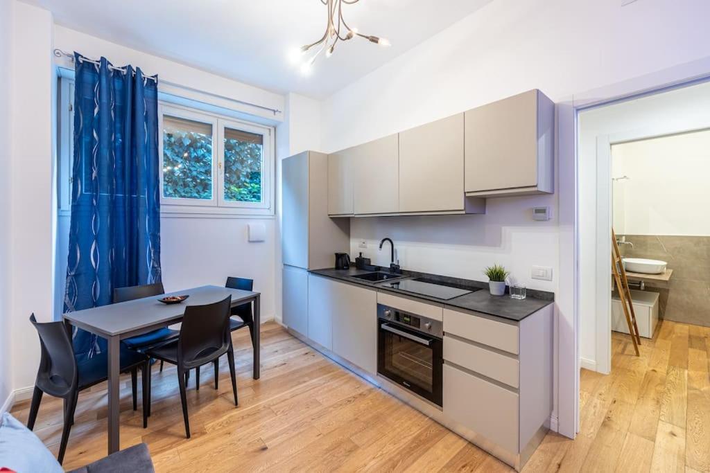 Moderno A City Life- Mico-3 Torri- Metro 700m Mailand