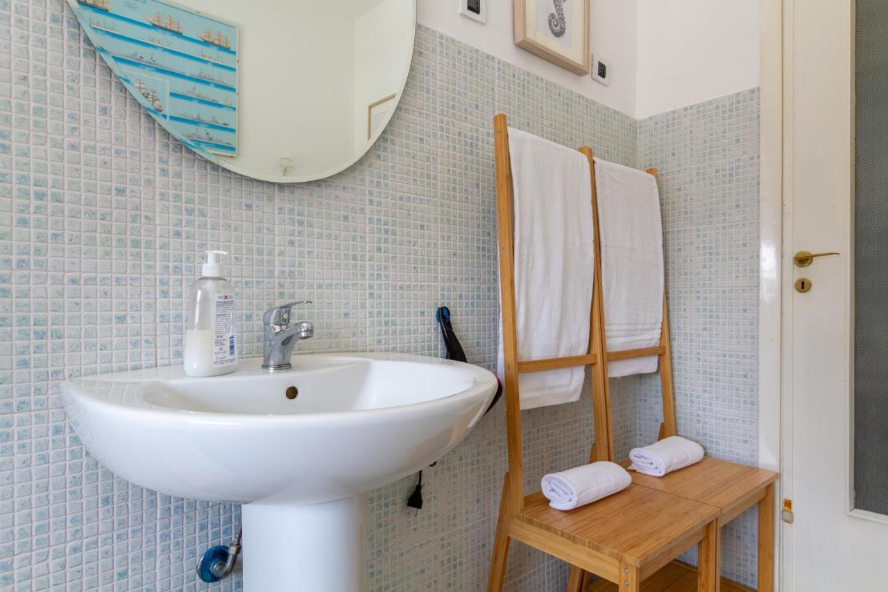 Palazzo Lombardia - Station - Bighome Apartment