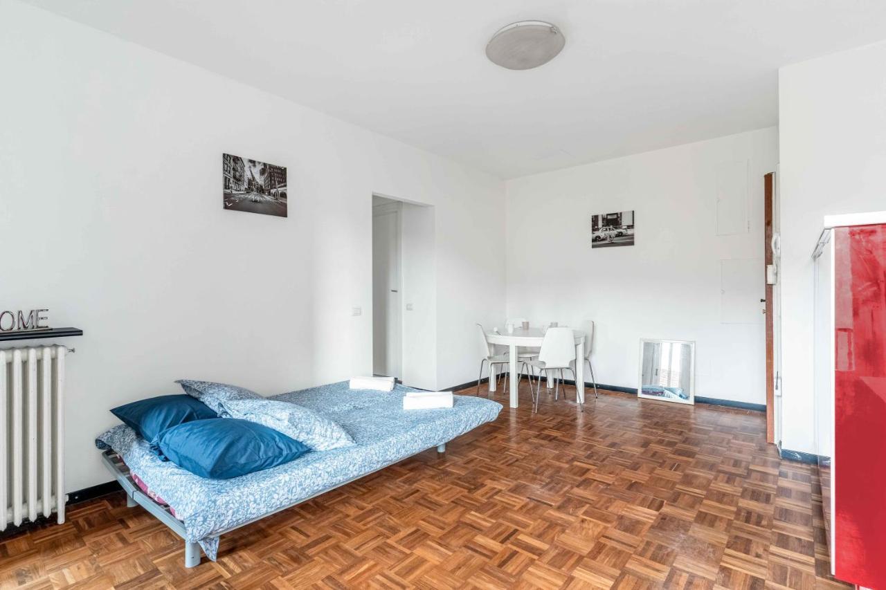 Mi8 -10 Minutes From The Duomo- Large Appartement Milaan