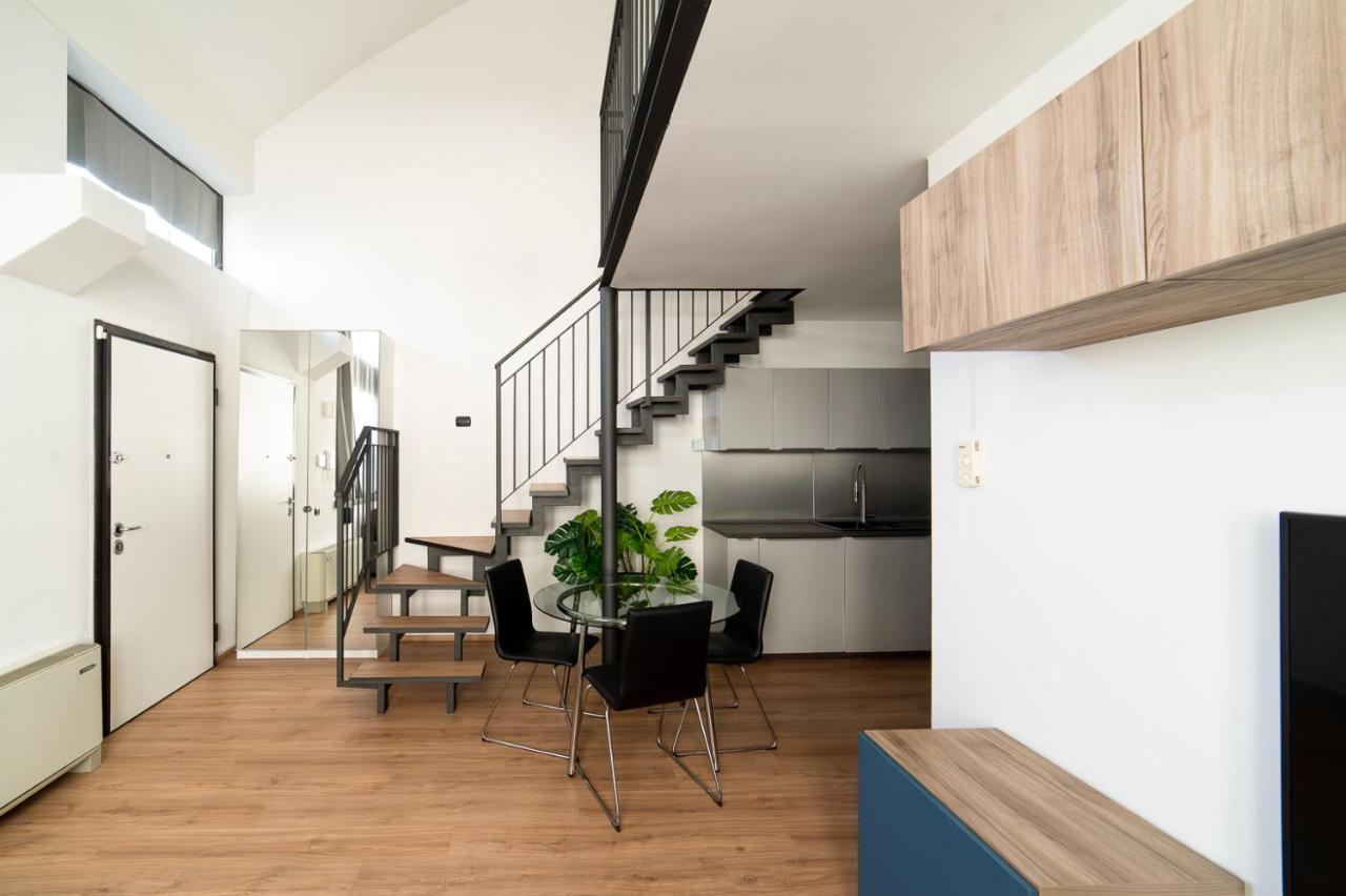 Hbhall Prada Loft 40 * Mailand