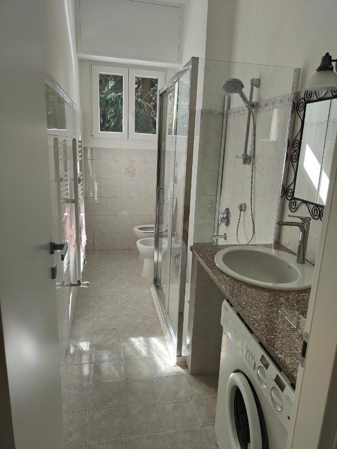 Elegante Bilocale A Con Balcone Leilighet