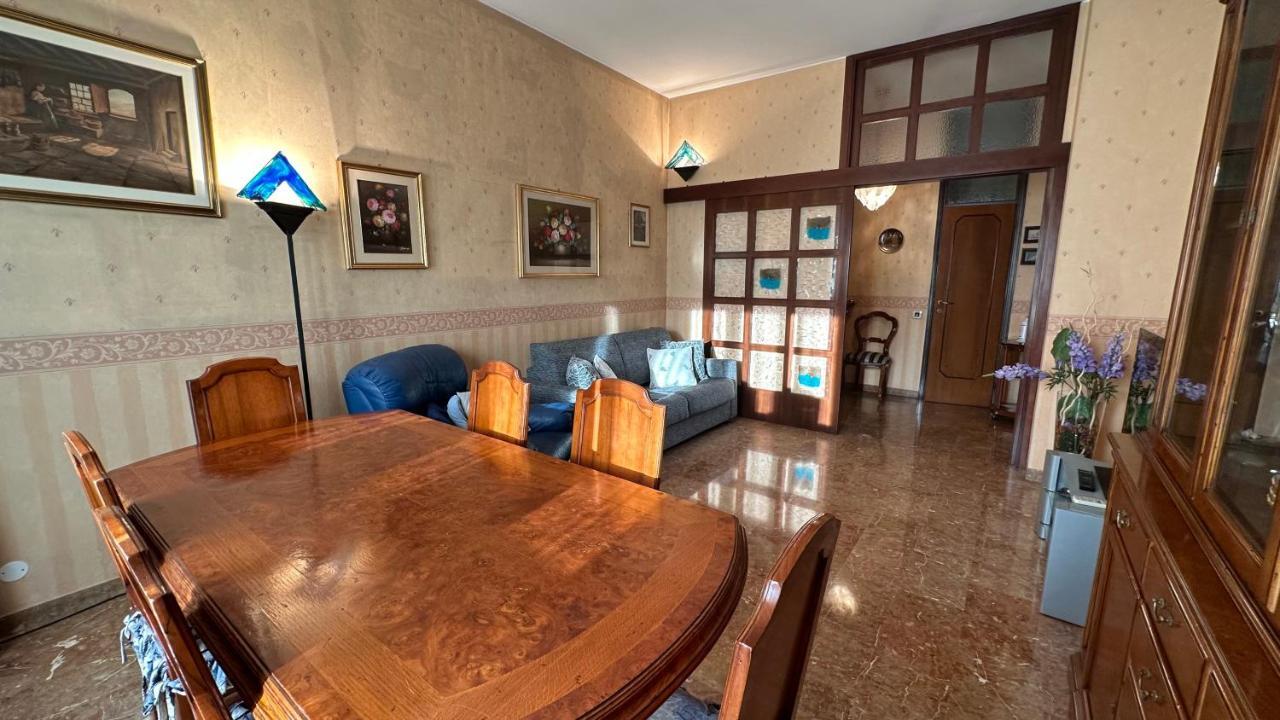 Dehomes - Two Bedrooms, Terrace, Wi-fi, Tram To Centre & Rho Fiera Apartment *