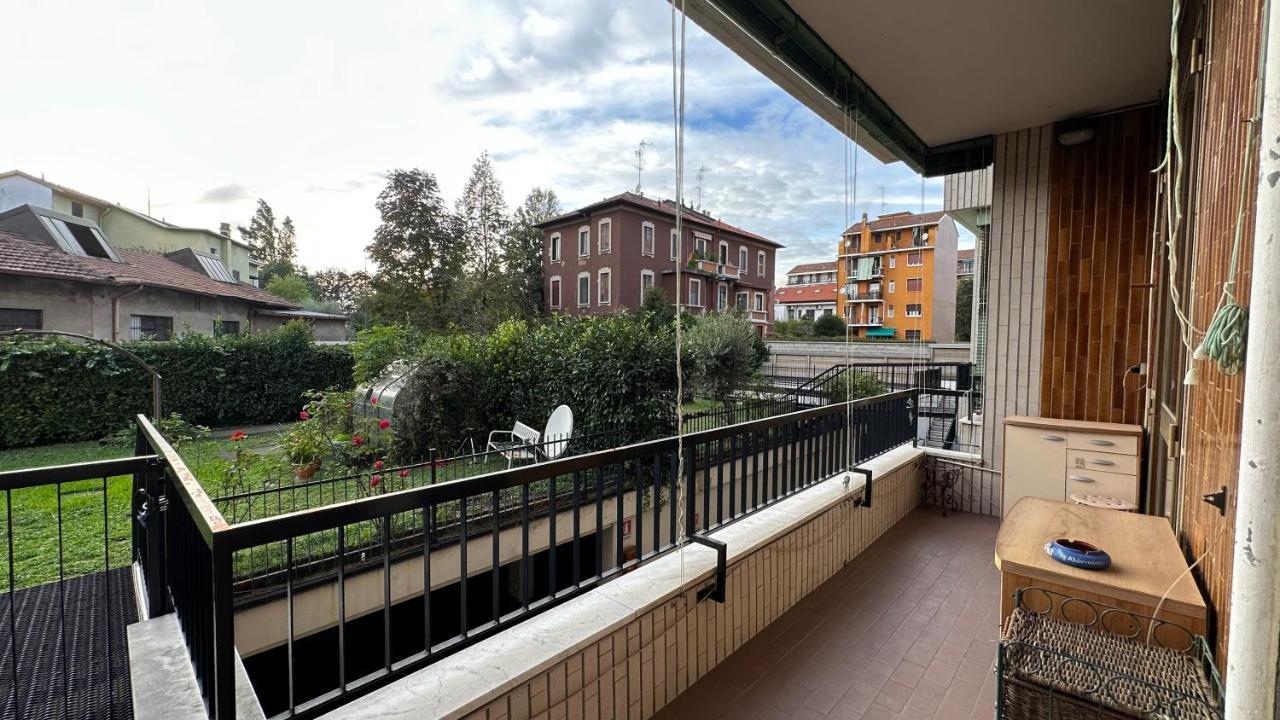 Dehomes - Two Bedrooms, Terrace, Wi-fi, Tram To Centre & Rho Fiera * Milan