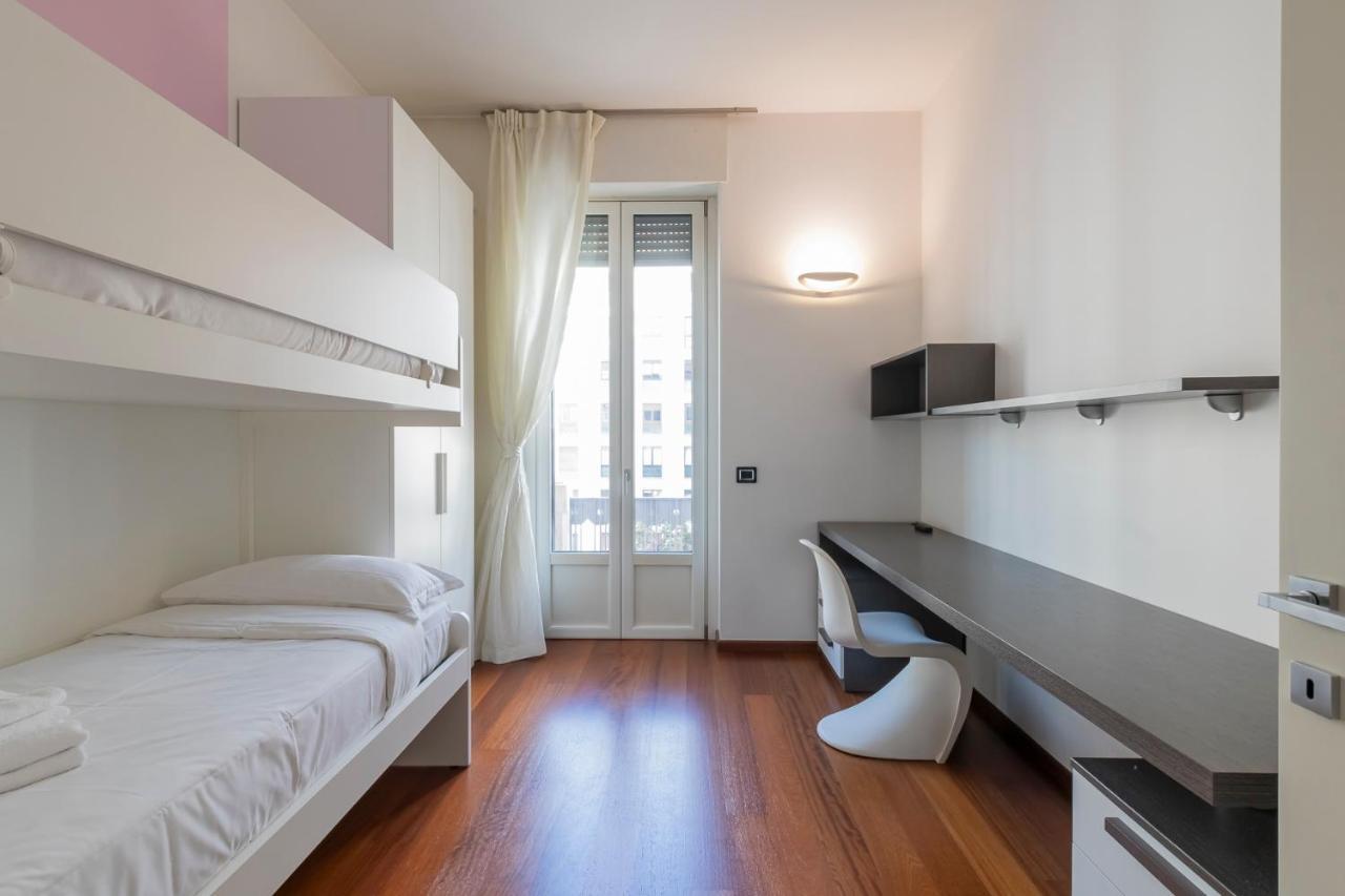 Elegante Trilocale Vicino A Piazzale Loreto Milaan