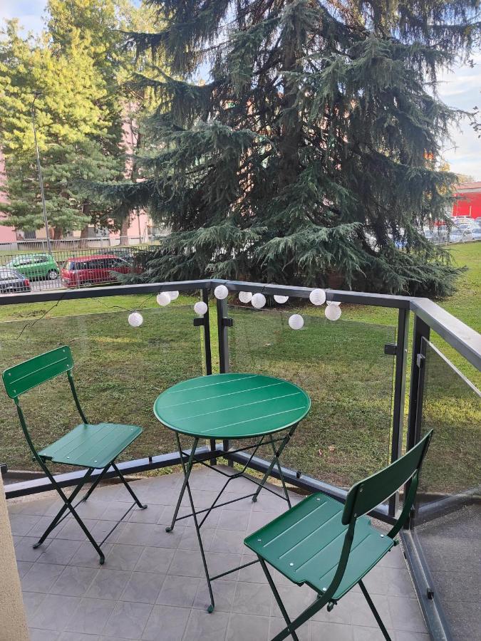 Leilighet Elegante Bilocale A Con Balcone Milano