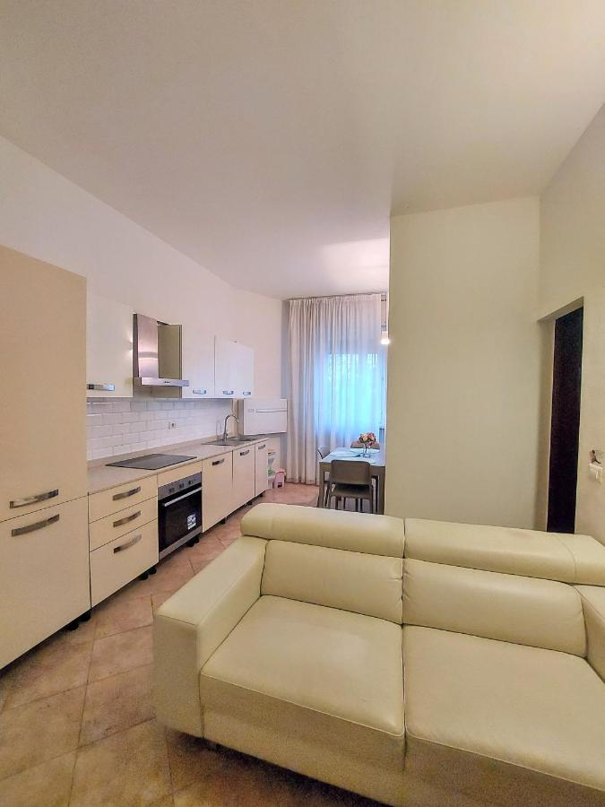 Apartment Watercolor House ,fibra Internet And Netflix Mailand