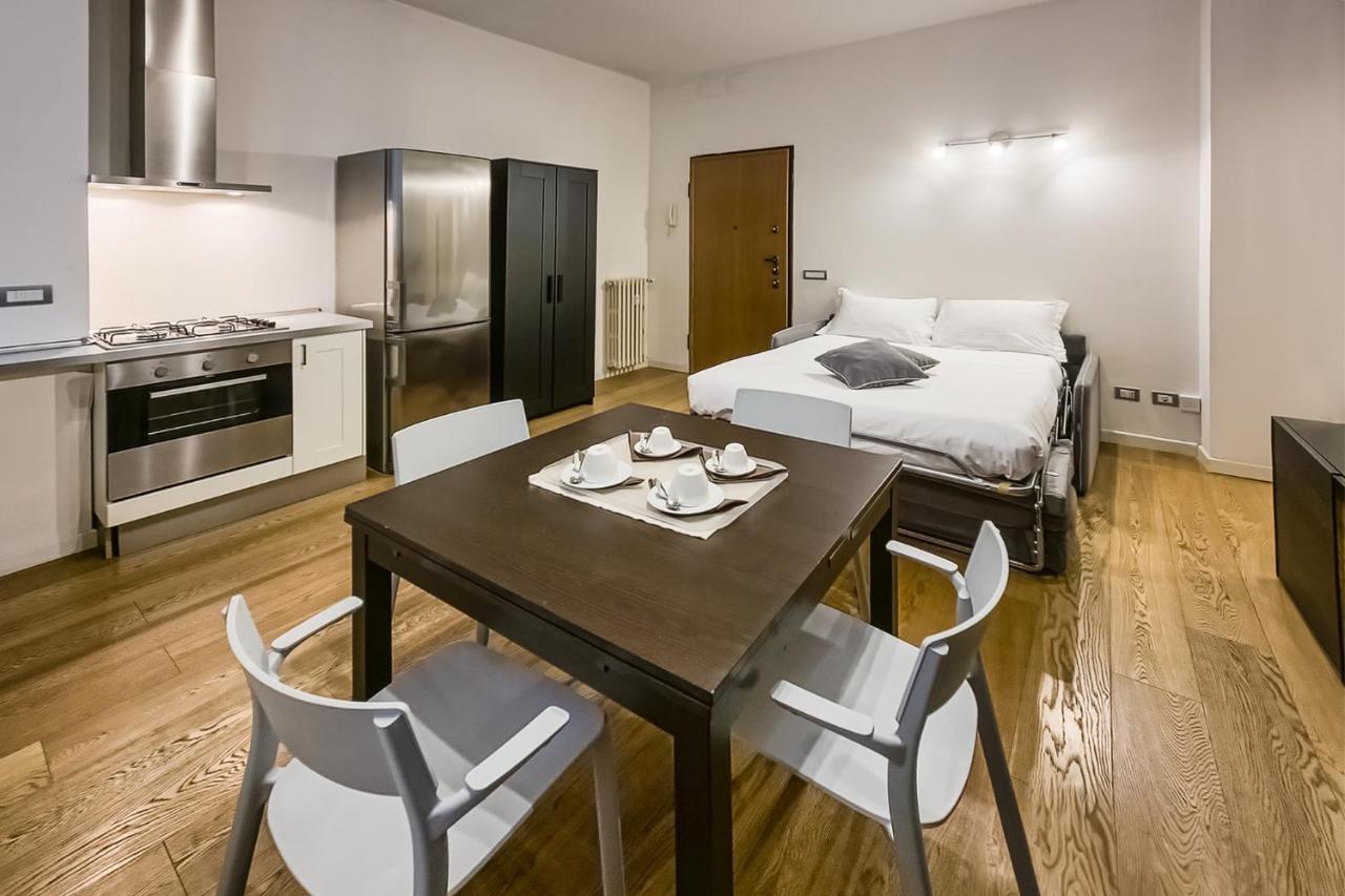 Apartment Santa Sofia Milan