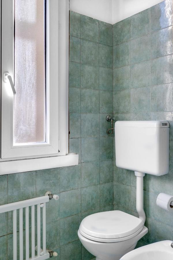 Apartment Comfy Free Wi-fi And Netflix, 4 Stops To Duomo Square Mailand
