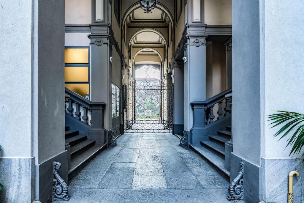 Ad Un Passo Dal Duomo Elegante Wifi Apartment