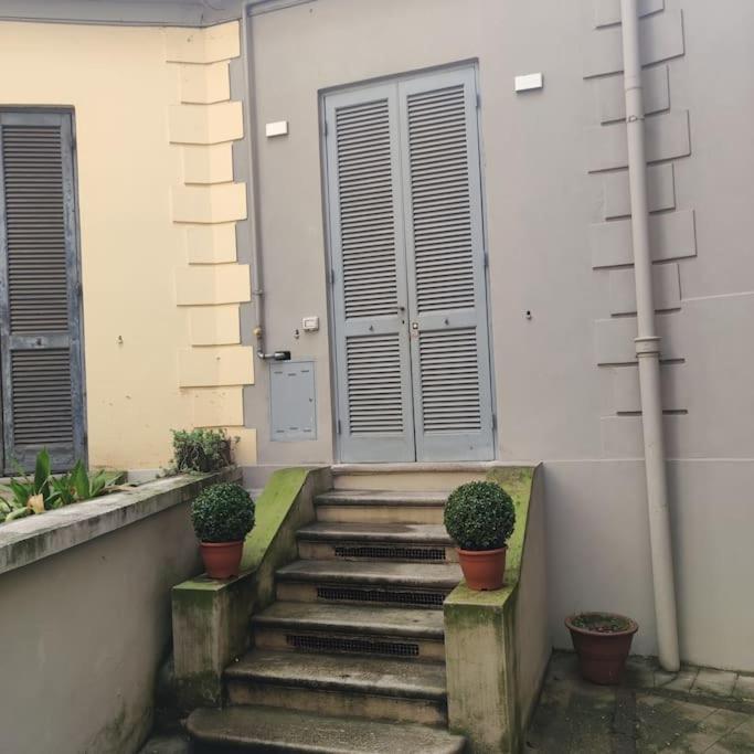 Appartamento Monolocale Intimo Con Terrazzino