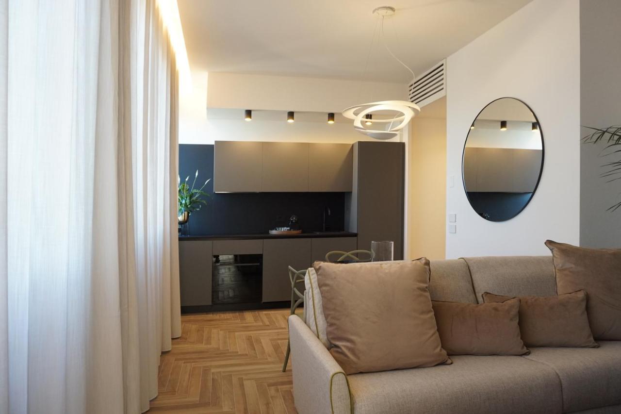 Yls Luxury * Milaan