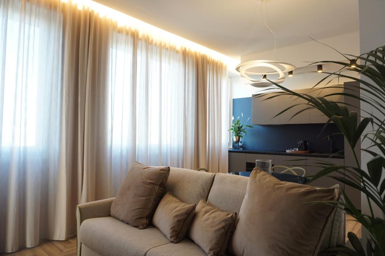 Yls Luxury * Milaan