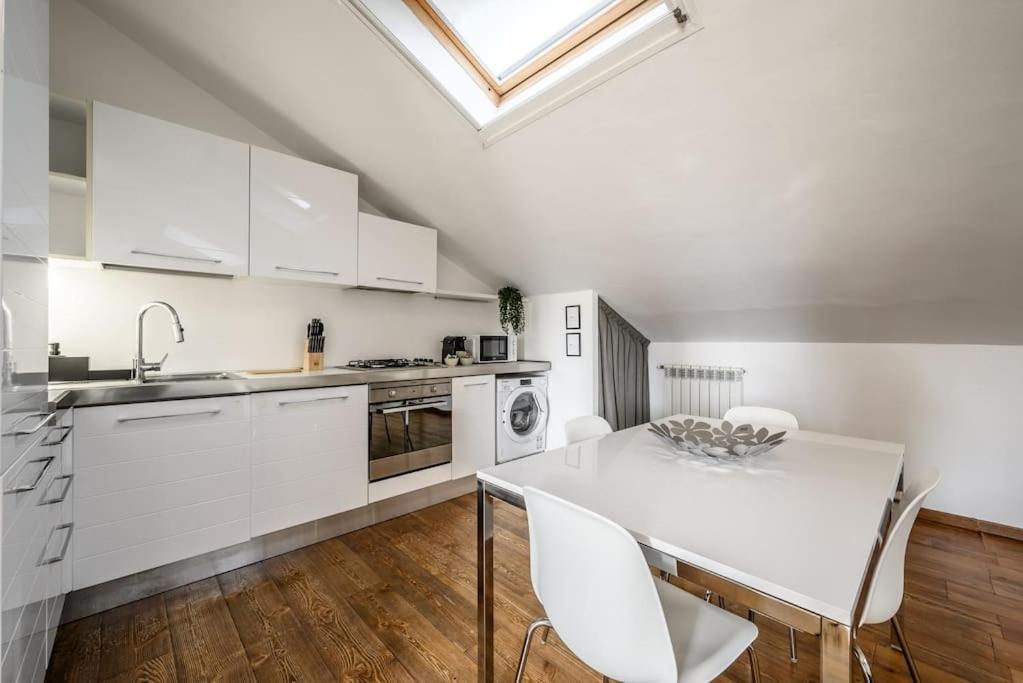 Lejlighed Buenos Aires' Nest - 10 Minutes From Duomo With Terrace *