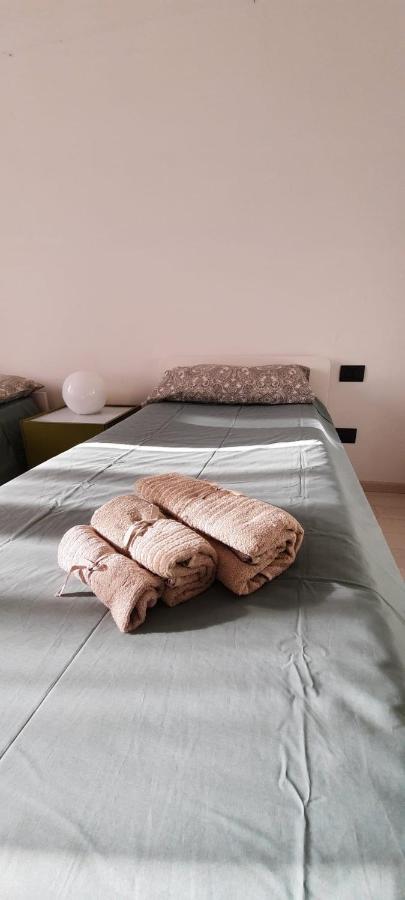 Intero Lgbtq+ Zona Loreto Appartamento *