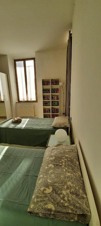 Intero Lgbtq+ Zona Loreto Appartamento