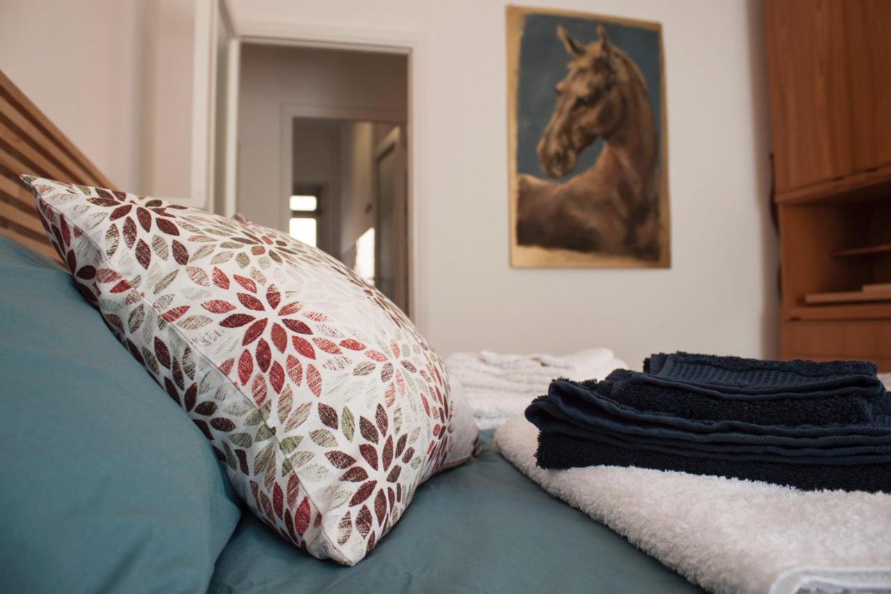 Cozy One Bedroom Close To Navigli And Tortona * Milaan