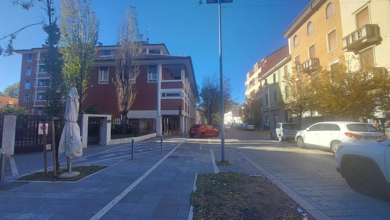Watercolor House ,fibra Internet And Netflix Mailand