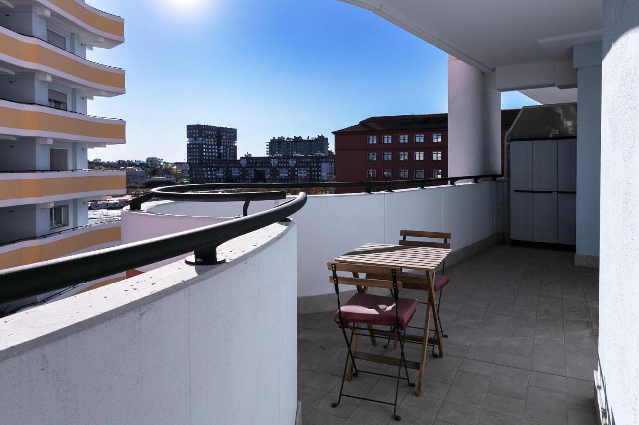 Dehomes - Bicocca Village 28